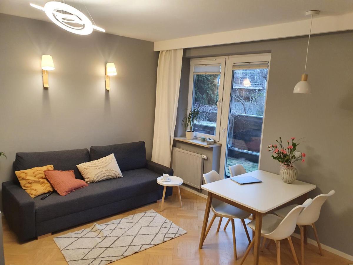 Apartament Z Tarasem Przy Parku Βαρσοβία Εξωτερικό φωτογραφία