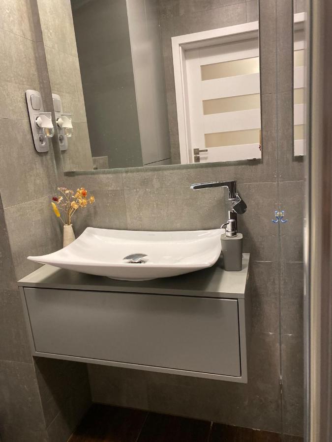 Apartament Z Tarasem Przy Parku Βαρσοβία Εξωτερικό φωτογραφία