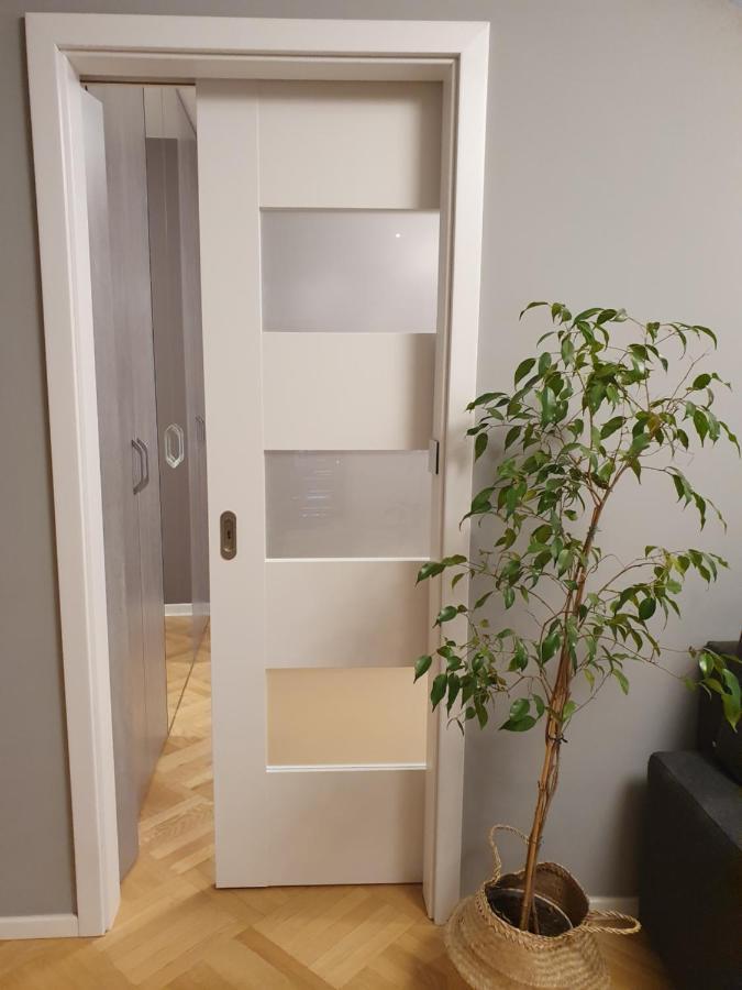Apartament Z Tarasem Przy Parku Βαρσοβία Εξωτερικό φωτογραφία