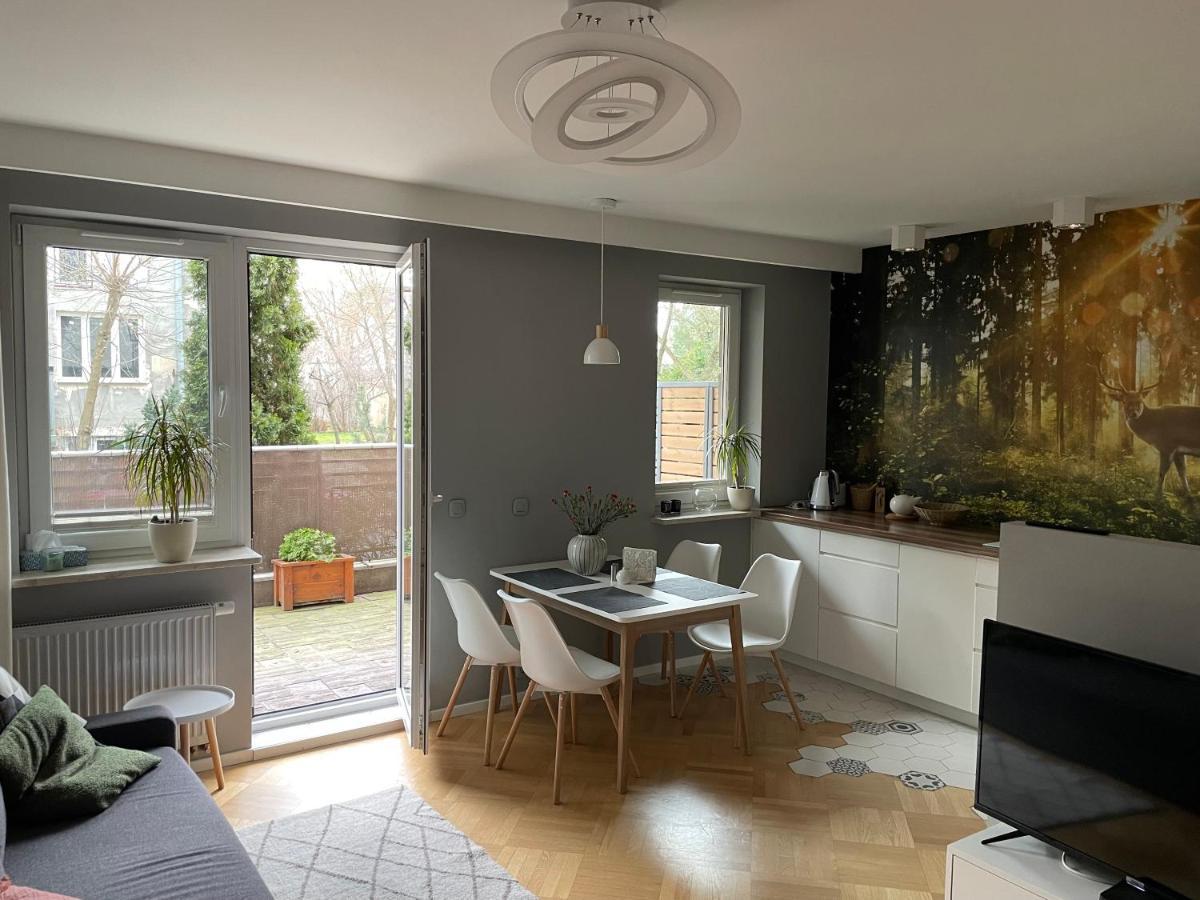 Apartament Z Tarasem Przy Parku Βαρσοβία Εξωτερικό φωτογραφία