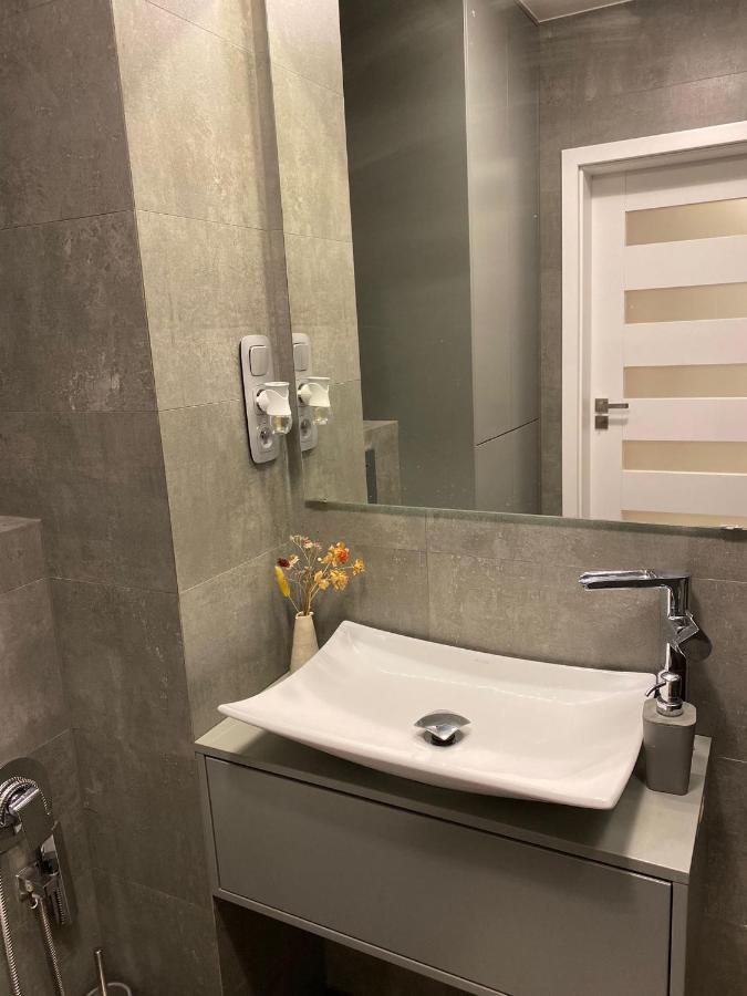 Apartament Z Tarasem Przy Parku Βαρσοβία Εξωτερικό φωτογραφία