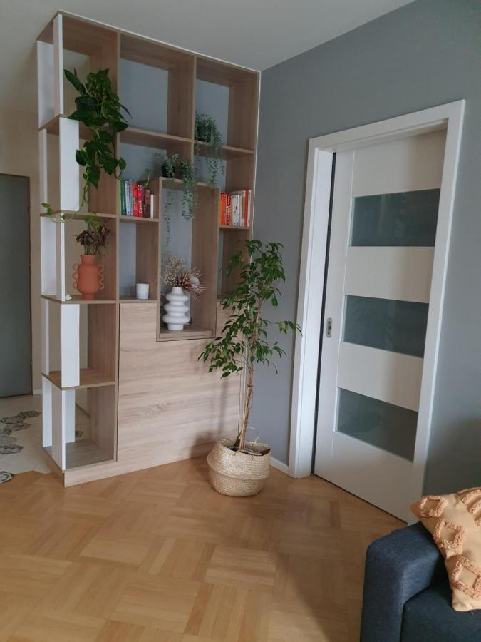 Apartament Z Tarasem Przy Parku Βαρσοβία Εξωτερικό φωτογραφία