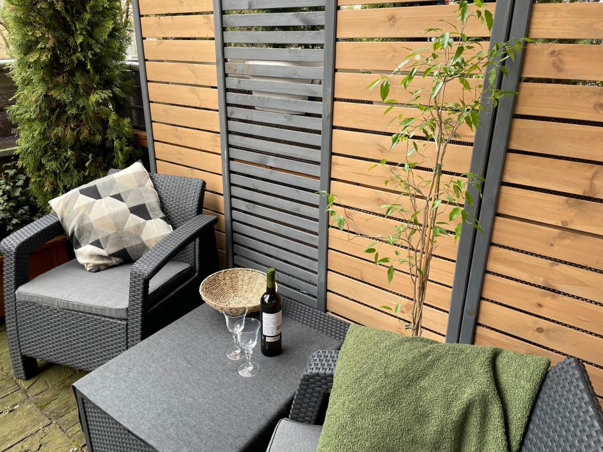 Apartament Z Tarasem Przy Parku Βαρσοβία Εξωτερικό φωτογραφία