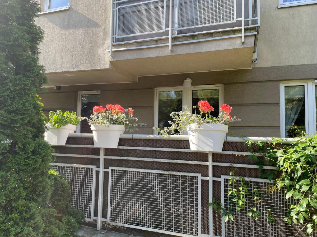 Apartament Z Tarasem Przy Parku Βαρσοβία Εξωτερικό φωτογραφία